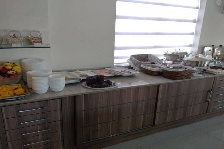 Breakfast/Coffee Service 14 of 27