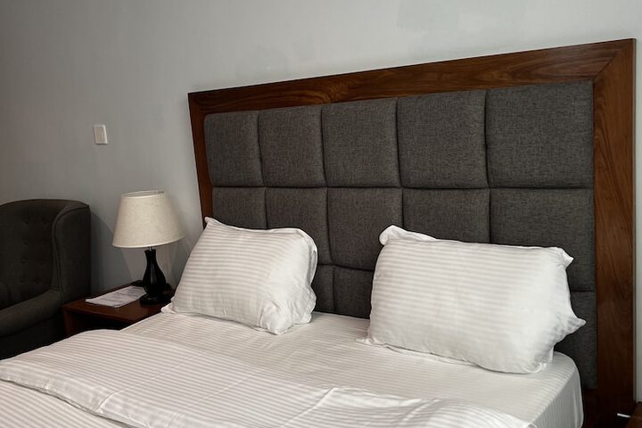 Room 21 of 44