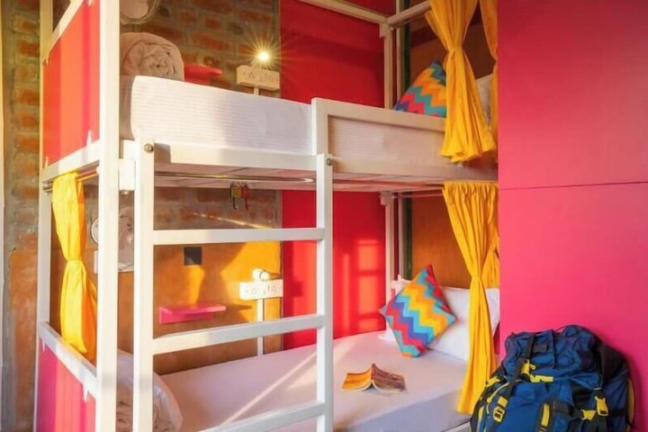 Room 16 of 29