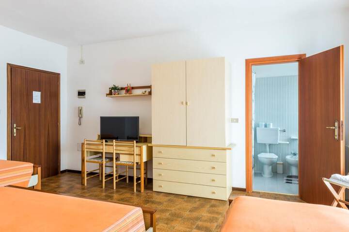 Room 19 of 60