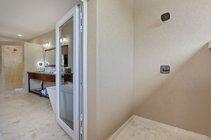 Room 144 of 179