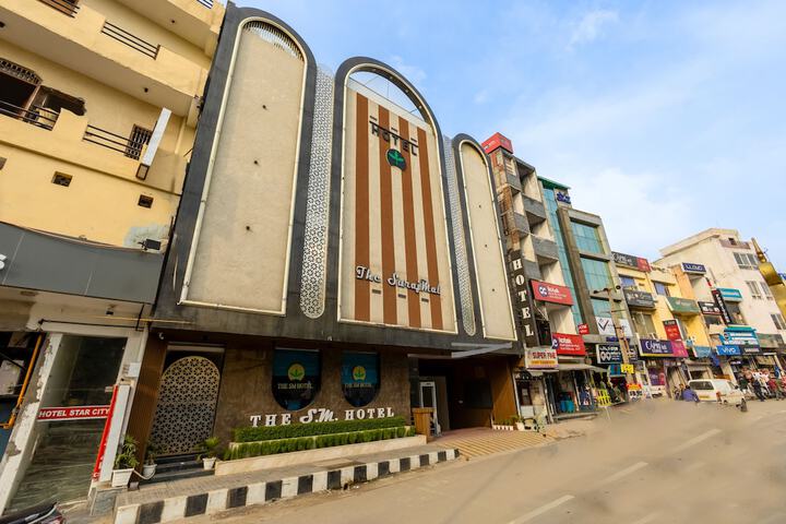 The SM Hotel by RMR Hotels