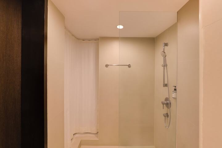 Clean Restrooms