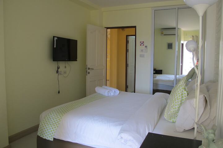 Room 3 of 50