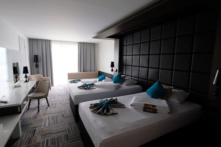 Room 5 of 31