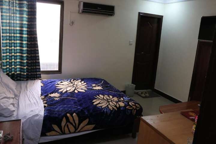 Room 15 of 46
