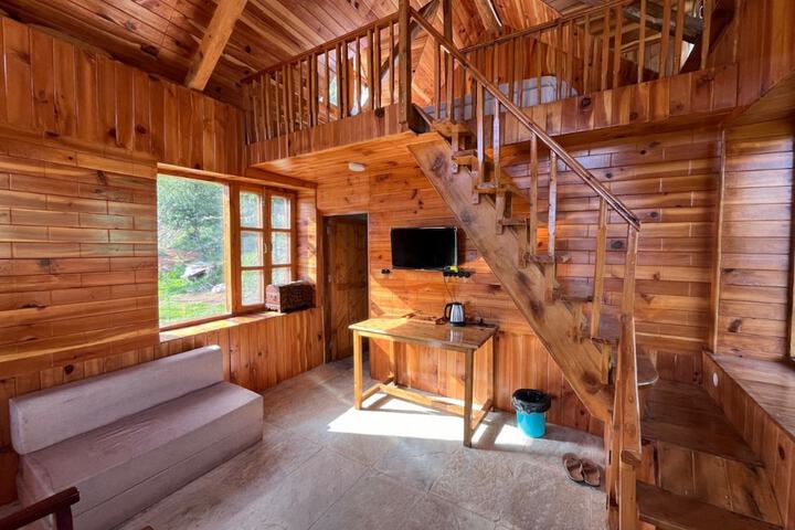Room 8 of 21
