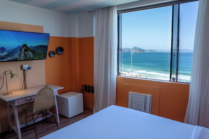 Room 19 of 52