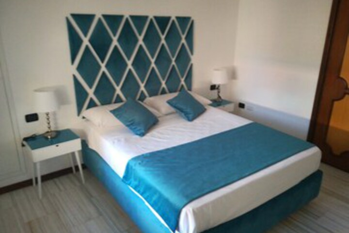 Room 35 of 44
