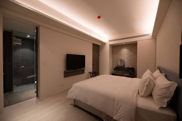 Room 10 of 63