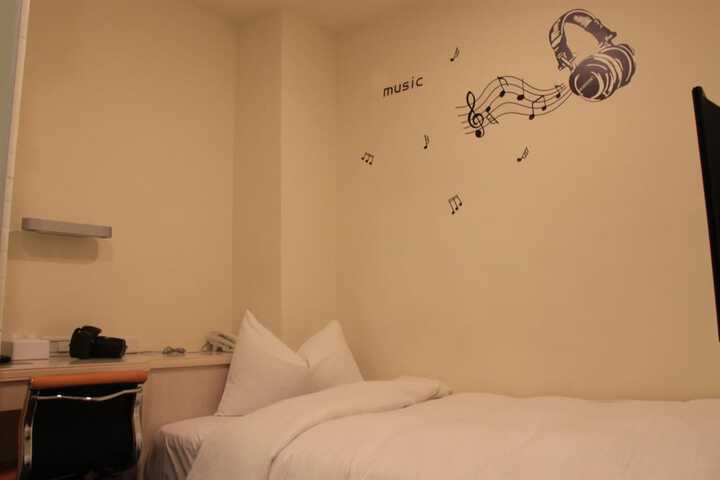 Room 26 of 56
