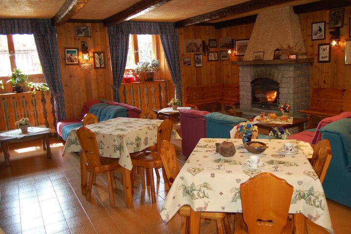 Dining Photos