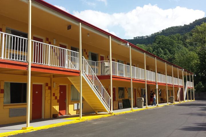 Hotel 26 of 27