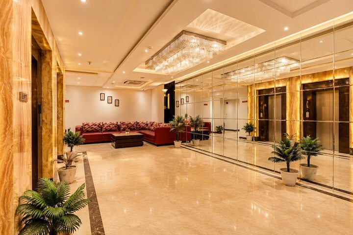 Hotel Interior 4 of 22