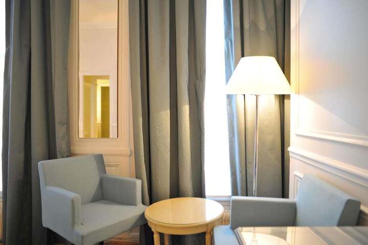 Room 58 of 80
