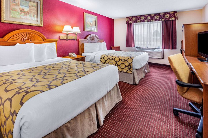 Double Accessible King Size Bed (2 of 7)