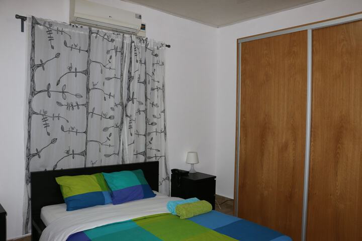 Room 5 of 15