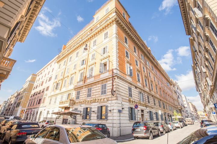 Hotel 74 of 76