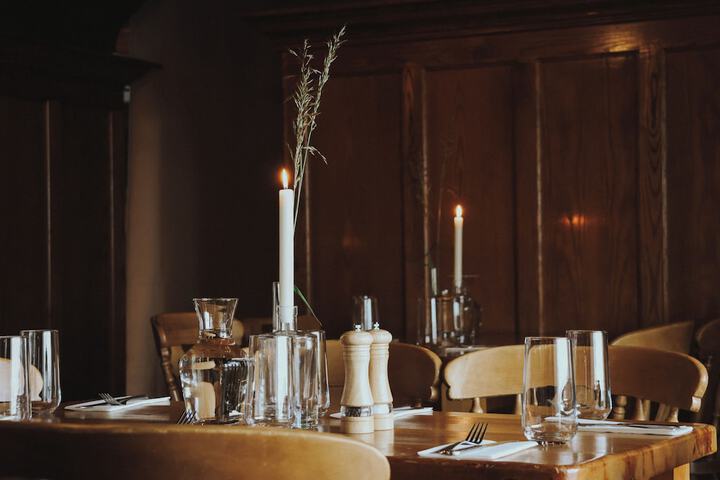 Dining 40 of 49