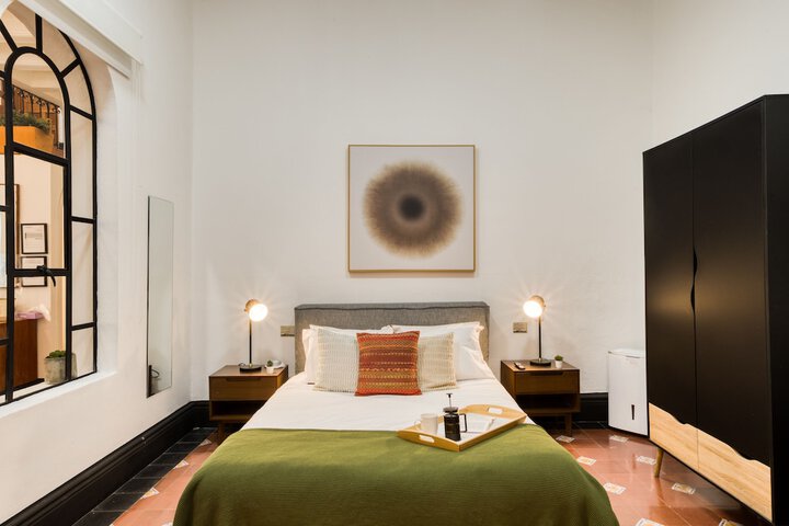 Room 12 of 140