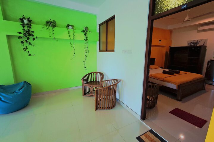 Room 19 of 51