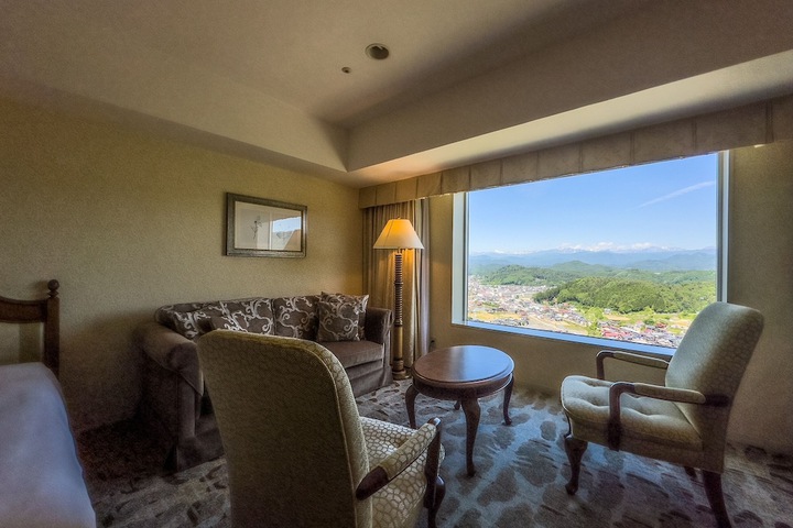 Room 26 of 203
