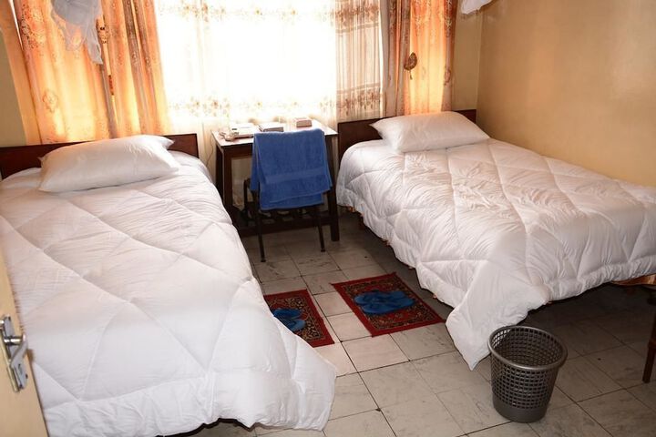 Room 8 of 24