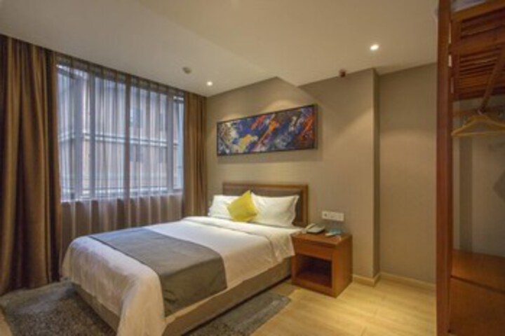 Room 42 of 70