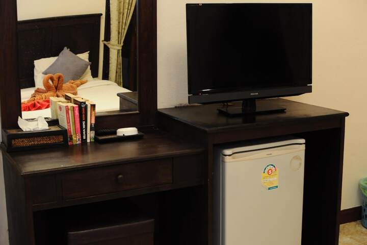 Room 12 of 30