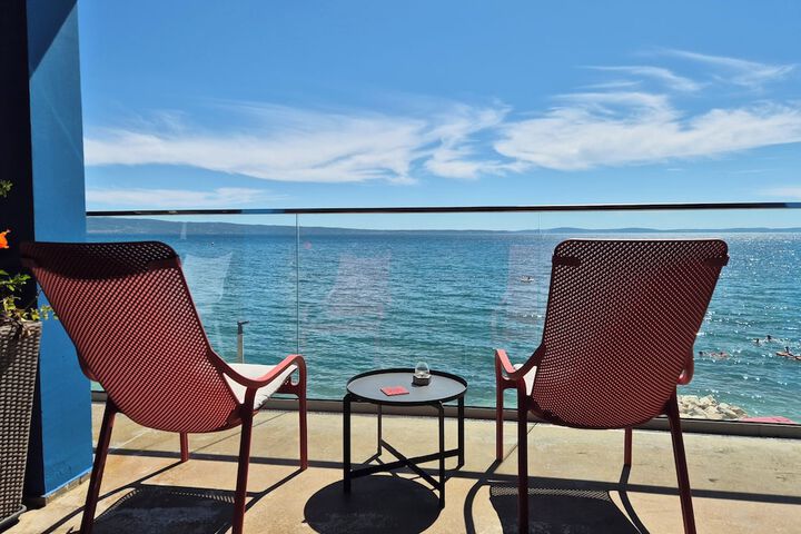 Beachfront Apartmants Zanic in Podstrana