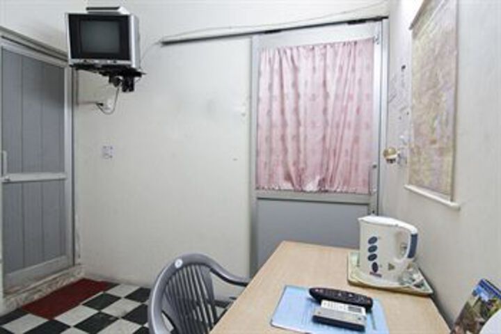Room 44 of 46