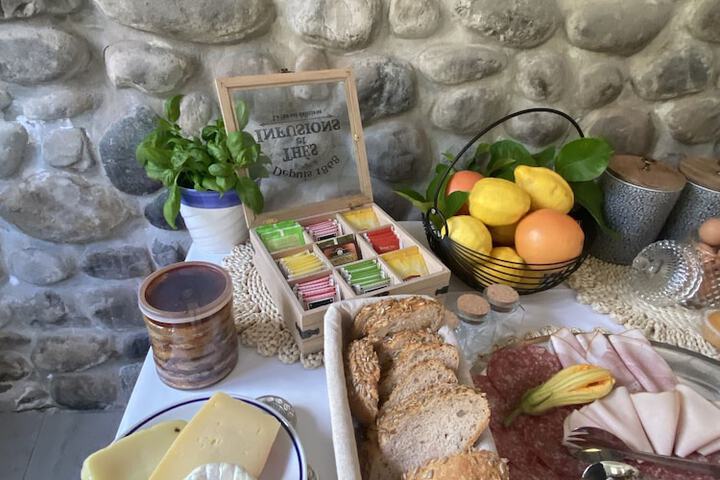 Breakfast/Coffee Service 29 of 84
