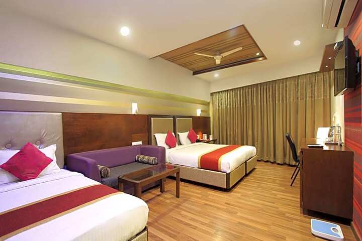 OYO 10218 Hotel Berrys