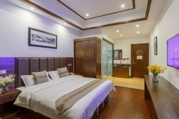 Room 15 of 67