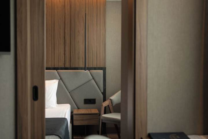 Room 29 of 100