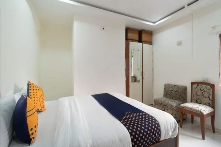 Room 2 of 12