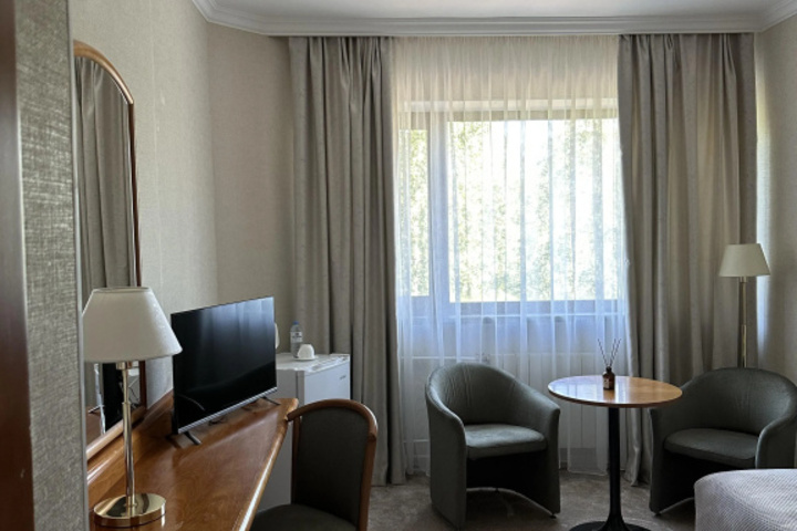 Room 14 of 20