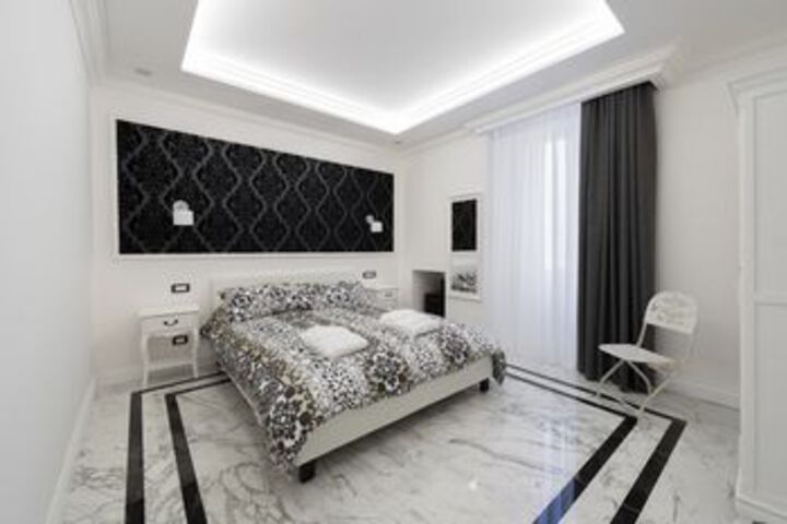 Room 11 of 22