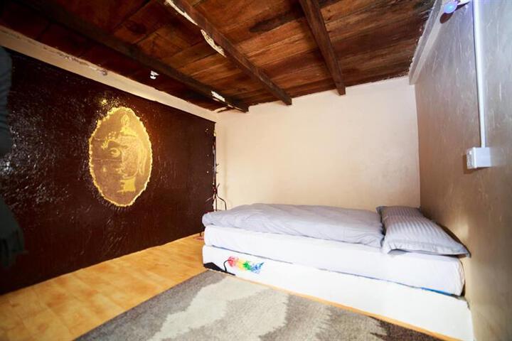 MADANI HOME STAY