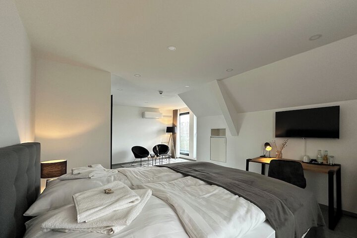 Room 31 of 179