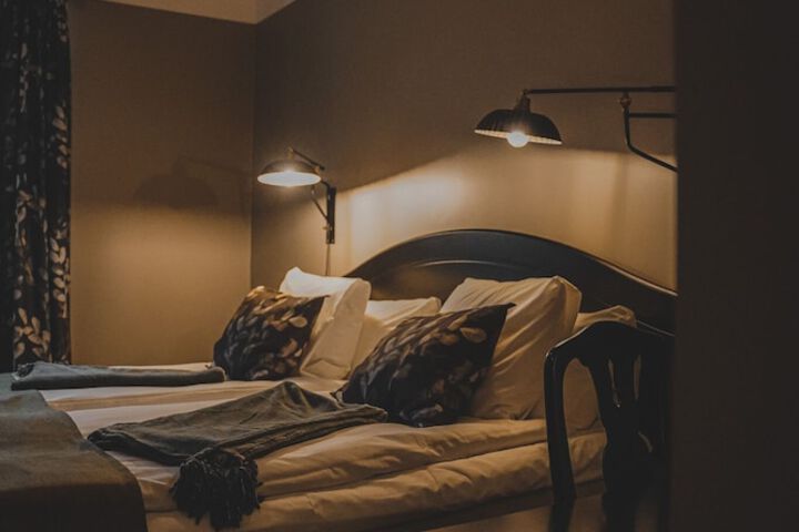 Room 48 of 86