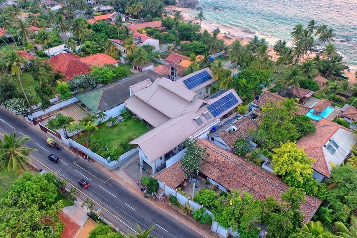 Hotel 90 of 100