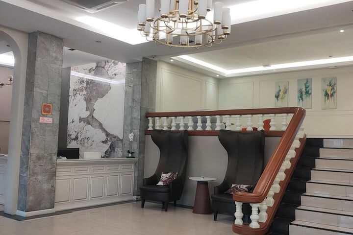 Hotel Interior 15 of 186