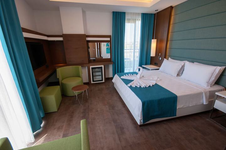 Room 36 of 158