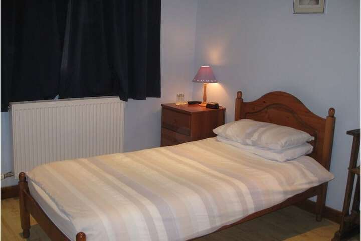 Room 3 of 5