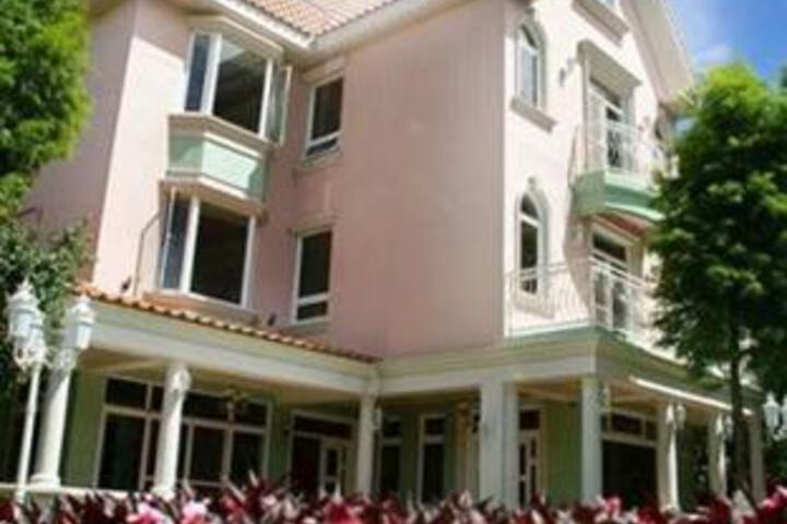 Hotel 2 of 6