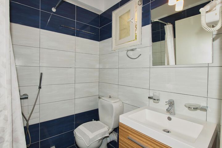 Clean Restrooms