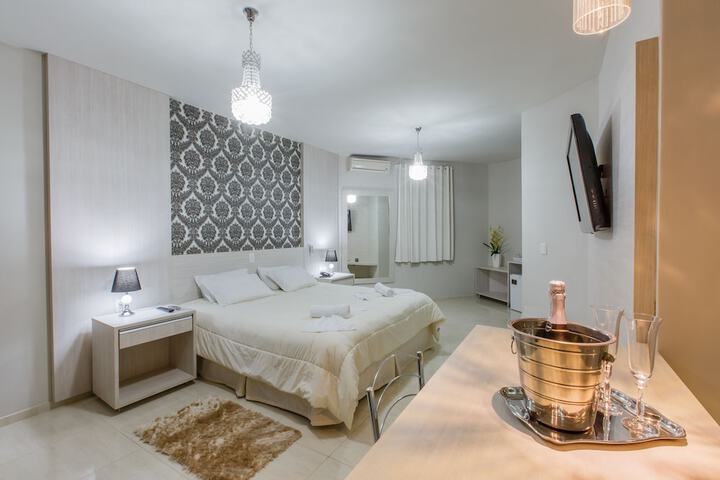 Room 12 of 68
