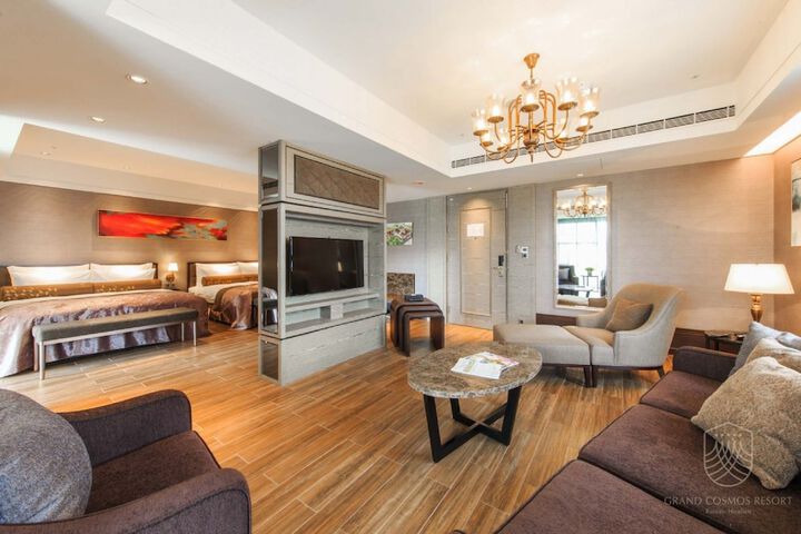 Room 26 of 208