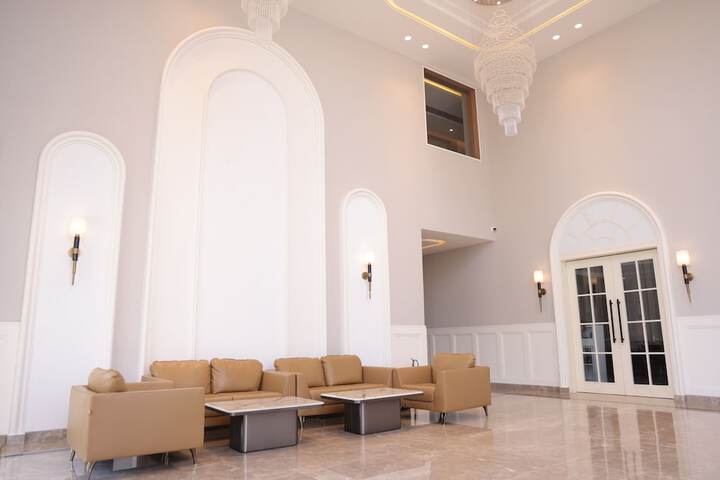Hotel Interior 4 of 61
